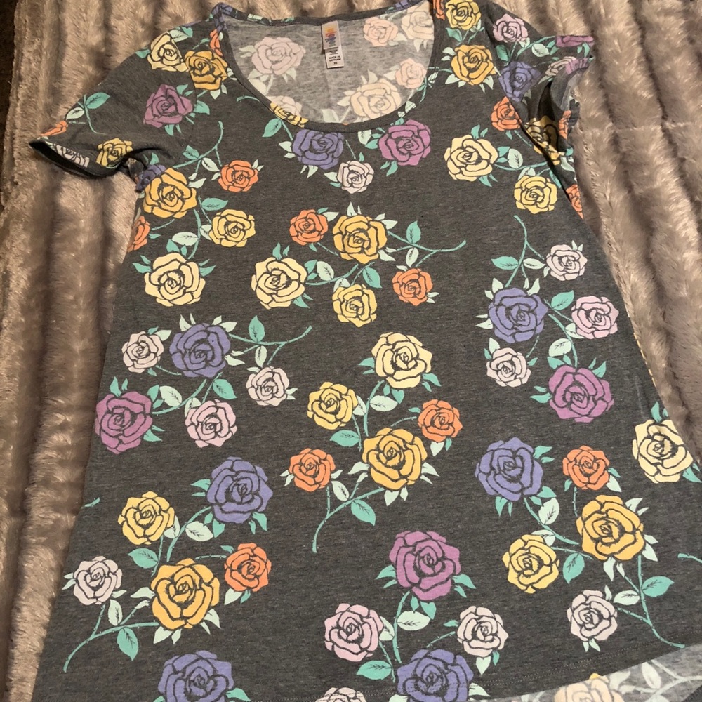 Lularoe Classic Tee